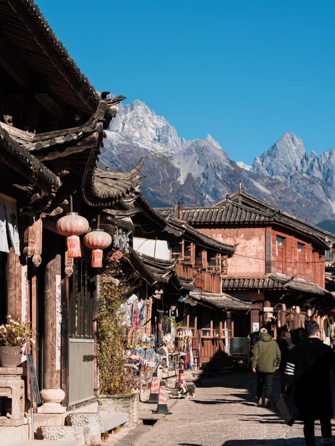 白沙古镇与雪山